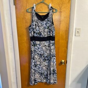 Perceptions navy and White floral embroidery Dress